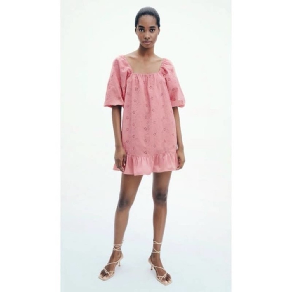 Pink Zara dress size medium new with tags